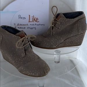 Suede wedges by Toms